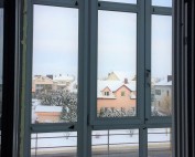 Профиль Schuco Corona CT 70, фурнитура Roto NT, титан;