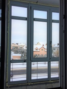 Профиль Schuco Corona CT 70, фурнитура Roto NT, титан;