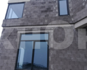 Остекление загородного дома окнами из профиля Veka Spektral Grafit